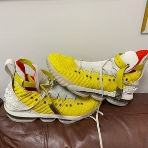 Nike HFR x Lebron 16 “Harlem Stage”